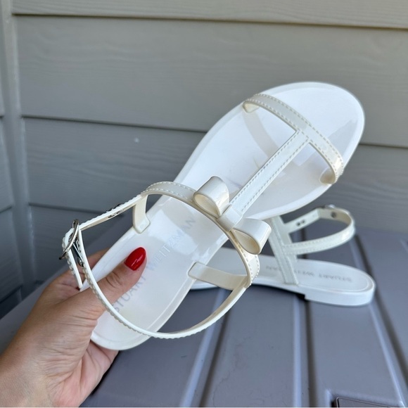 Stuart Weitzman Mellie Jelly Sandals Bow Detail Cream White Size 11 Women’s - Picture 8 of 9